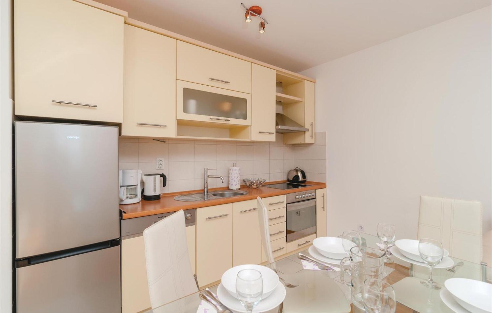 Nice Apartment In Omis With House Sea View Exteriér fotografie