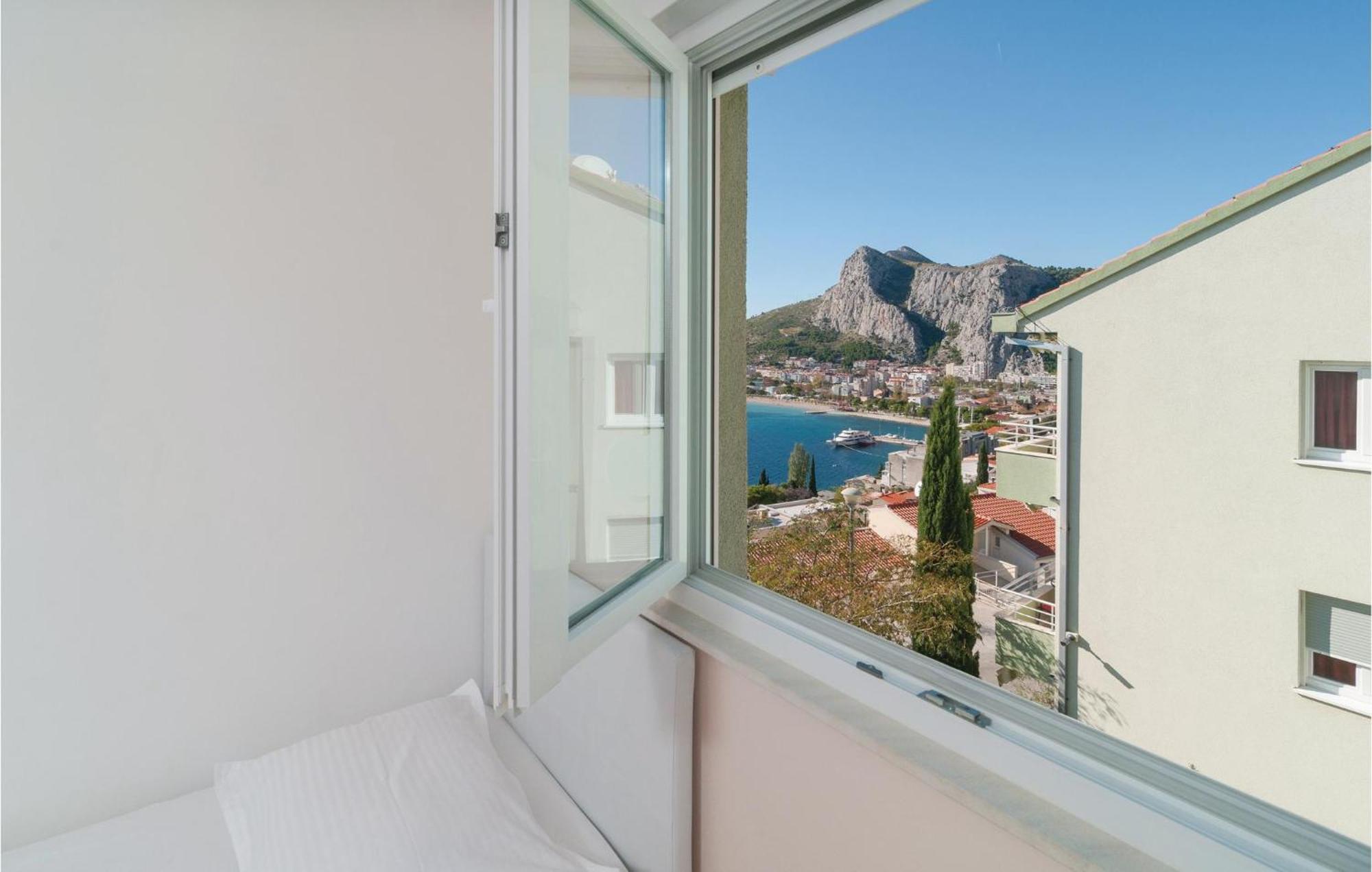 Nice Apartment In Omis With House Sea View Exteriér fotografie